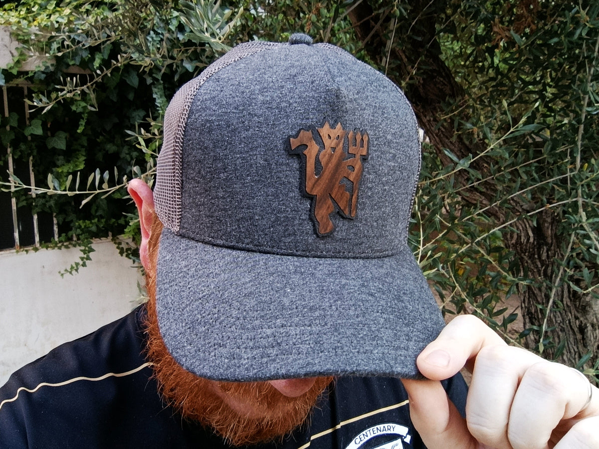Caps